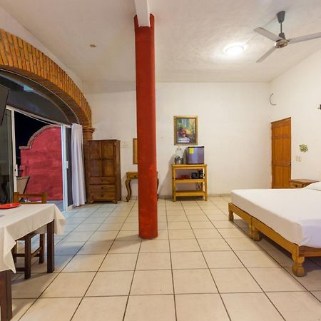 Traditional Sierra Leon Oceanfront Rooms - Adults Only Puerto Vallarta Luaran gambar