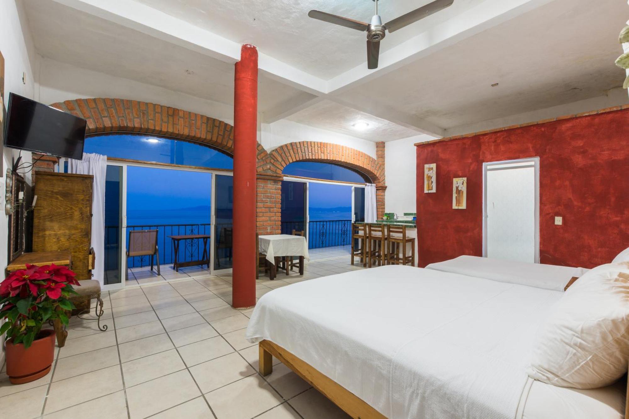Traditional Sierra Leon Oceanfront Rooms - Adults Only Puerto Vallarta Luaran gambar