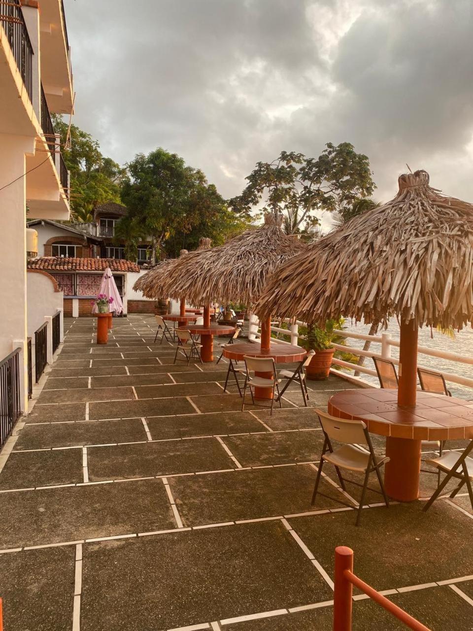 Traditional Sierra Leon Oceanfront Rooms - Adults Only Puerto Vallarta Luaran gambar