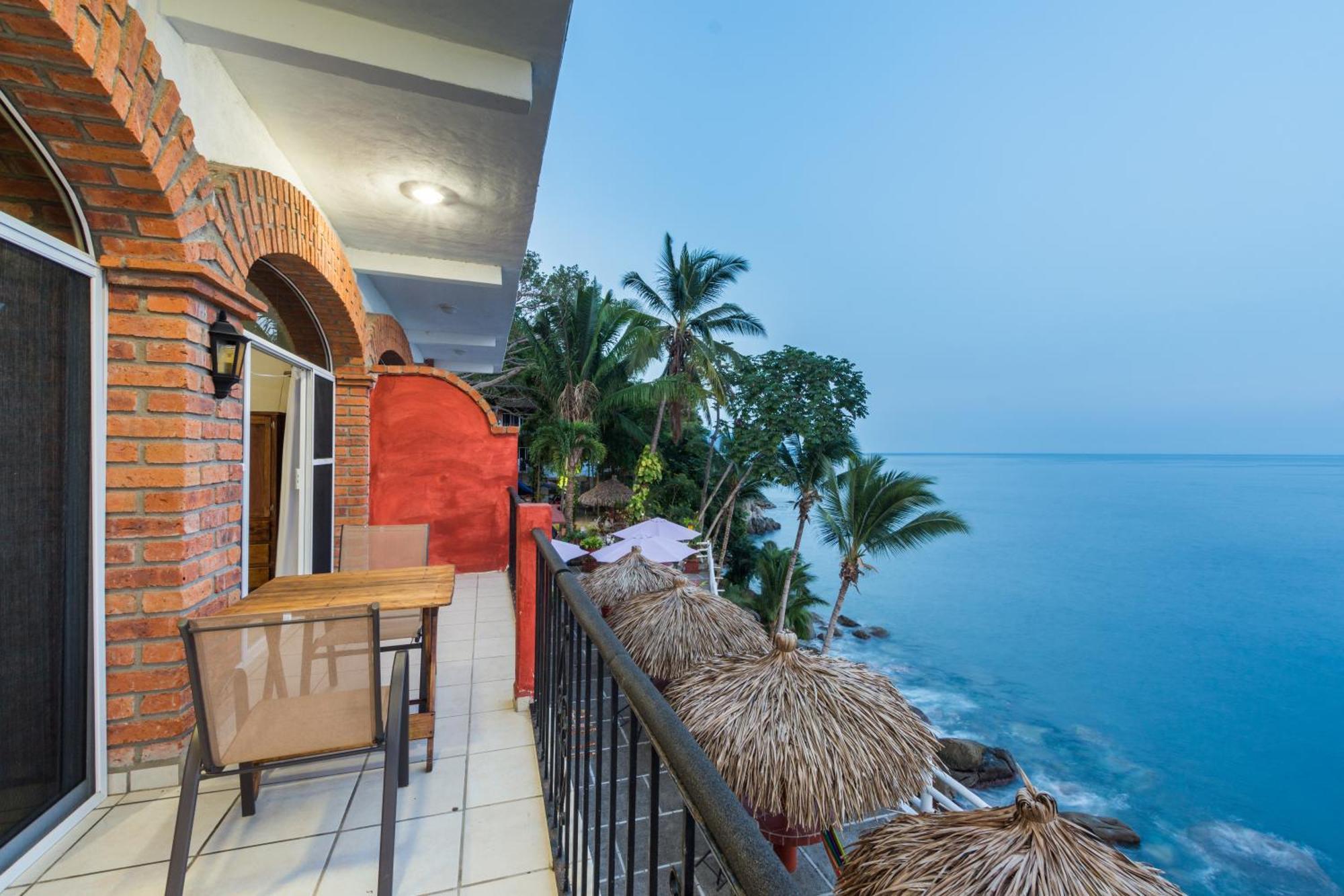 Traditional Sierra Leon Oceanfront Rooms - Adults Only Puerto Vallarta Luaran gambar
