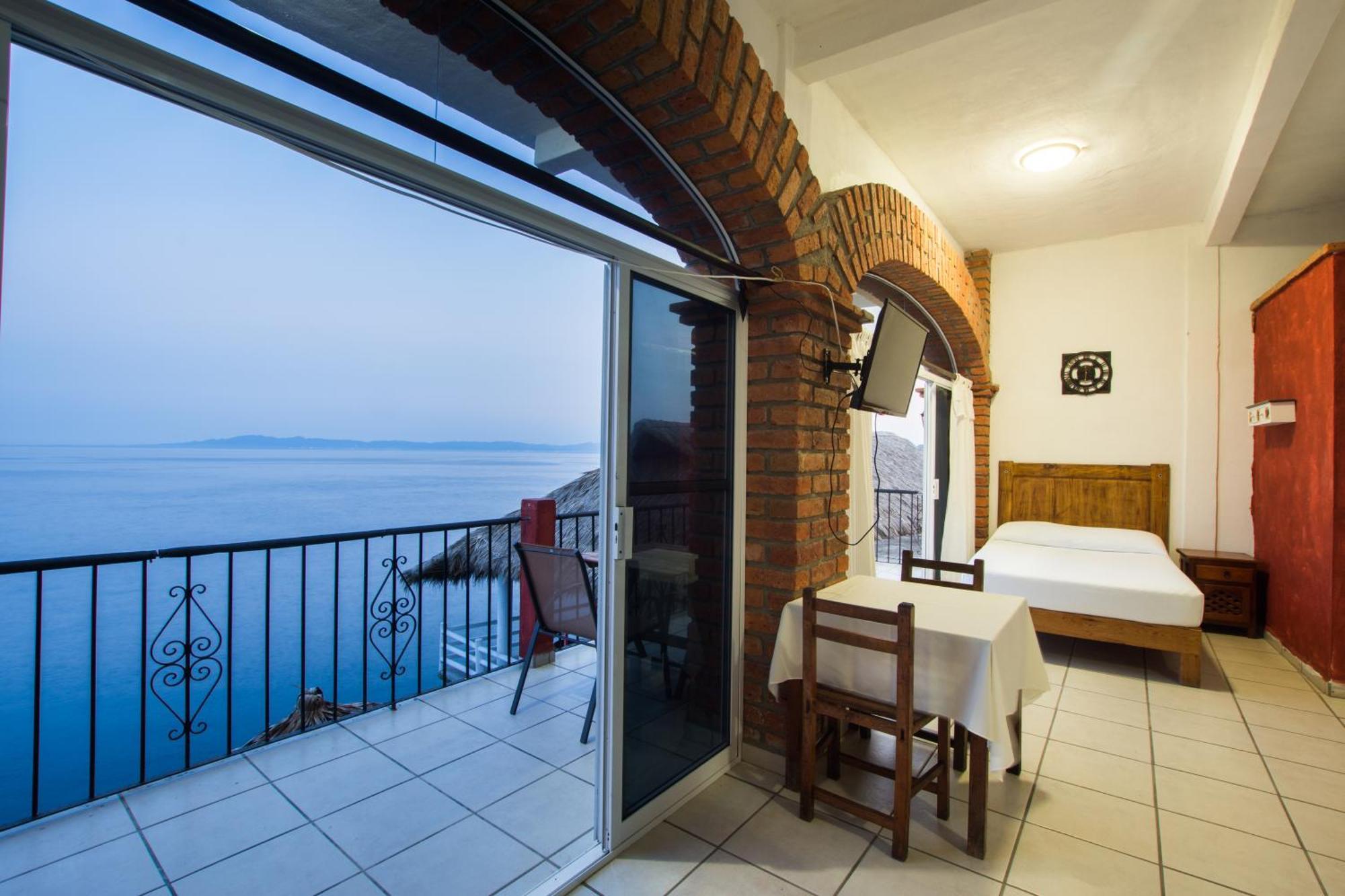Traditional Sierra Leon Oceanfront Rooms - Adults Only Puerto Vallarta Luaran gambar
