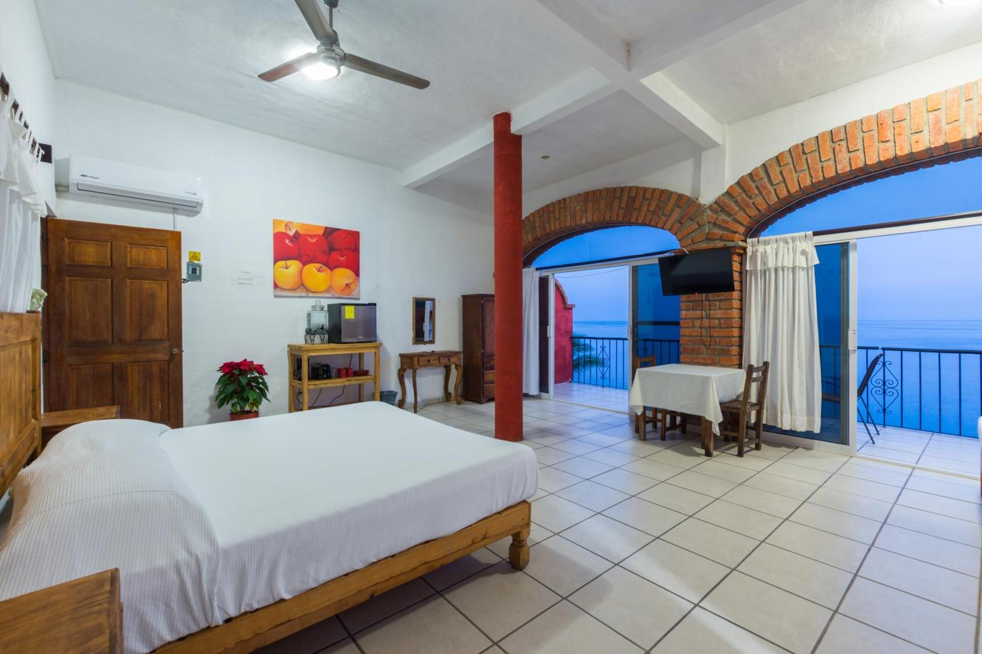 Traditional Sierra Leon Oceanfront Rooms - Adults Only Puerto Vallarta Luaran gambar