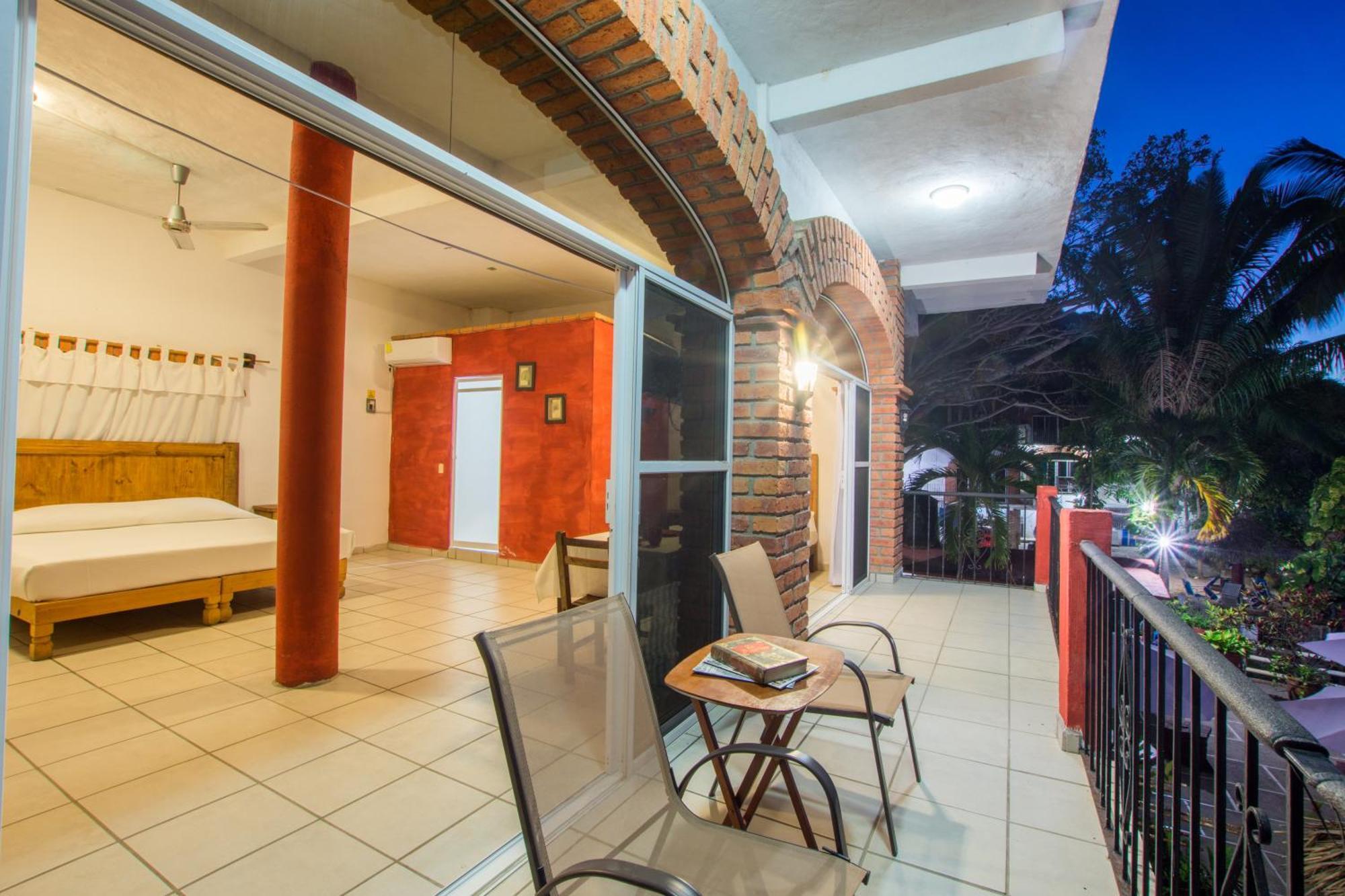 Traditional Sierra Leon Oceanfront Rooms - Adults Only Puerto Vallarta Luaran gambar