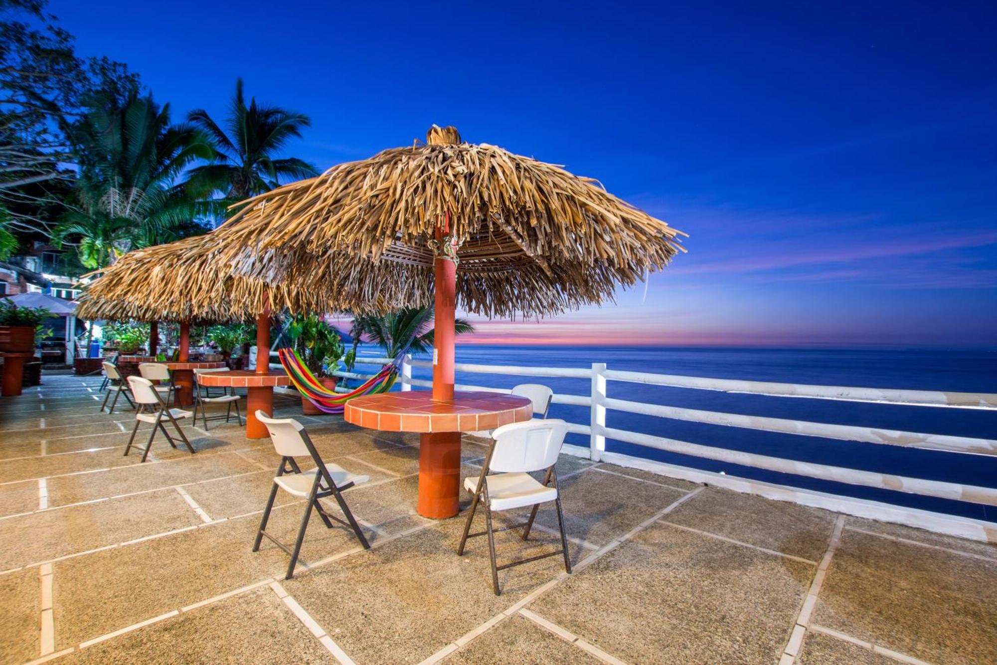 Traditional Sierra Leon Oceanfront Rooms - Adults Only Puerto Vallarta Luaran gambar
