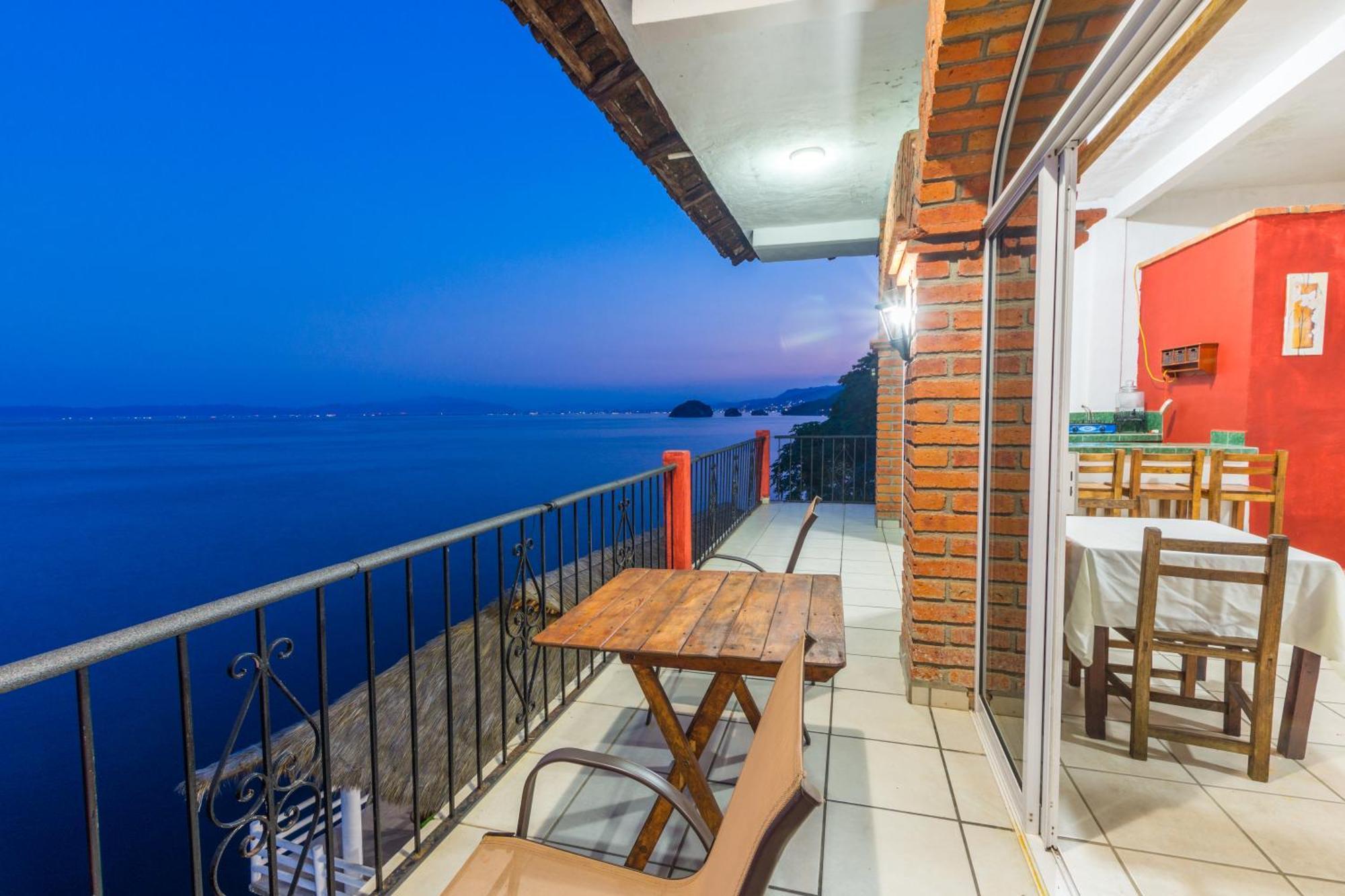 Traditional Sierra Leon Oceanfront Rooms - Adults Only Puerto Vallarta Luaran gambar