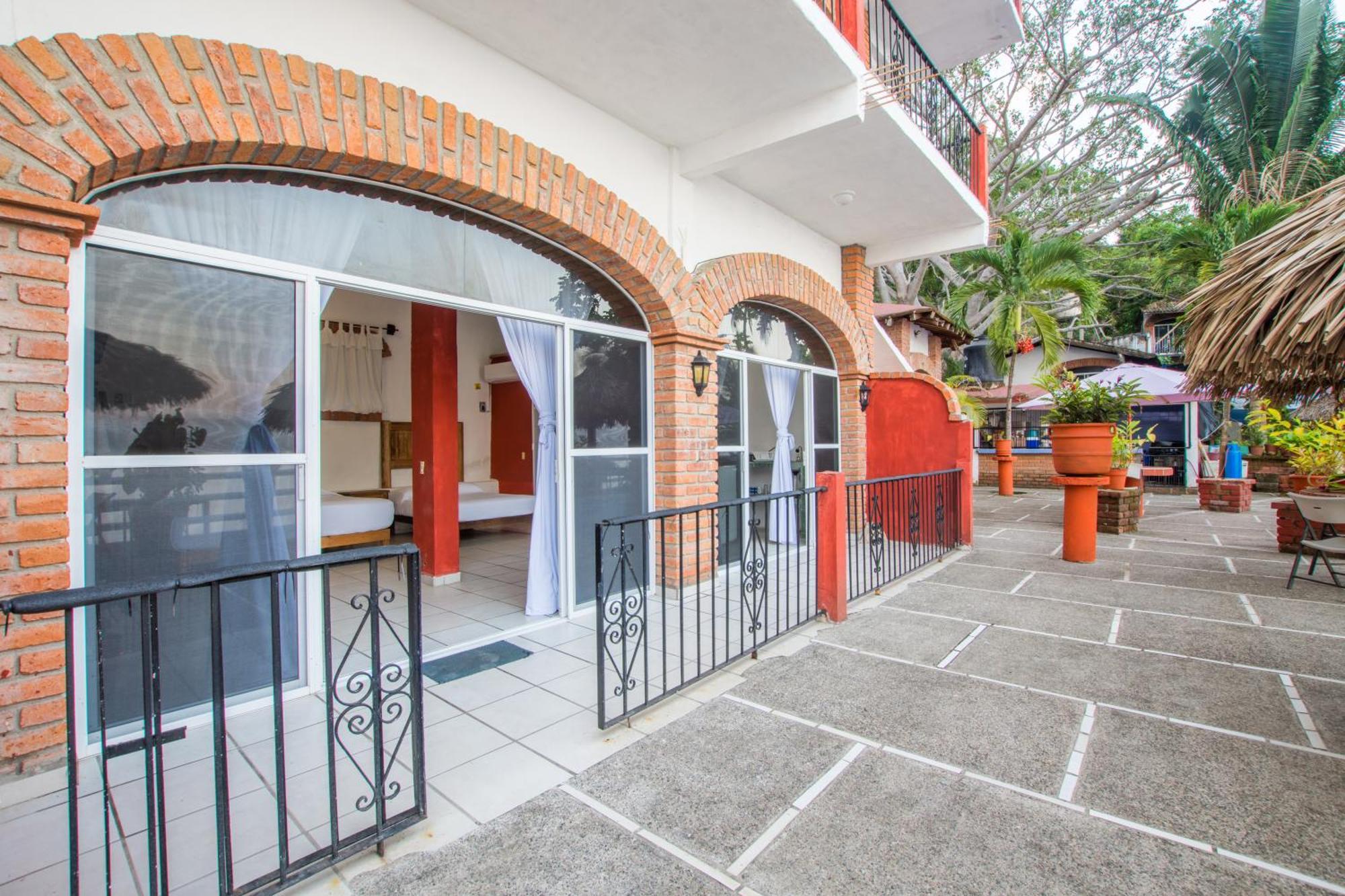 Traditional Sierra Leon Oceanfront Rooms - Adults Only Puerto Vallarta Luaran gambar