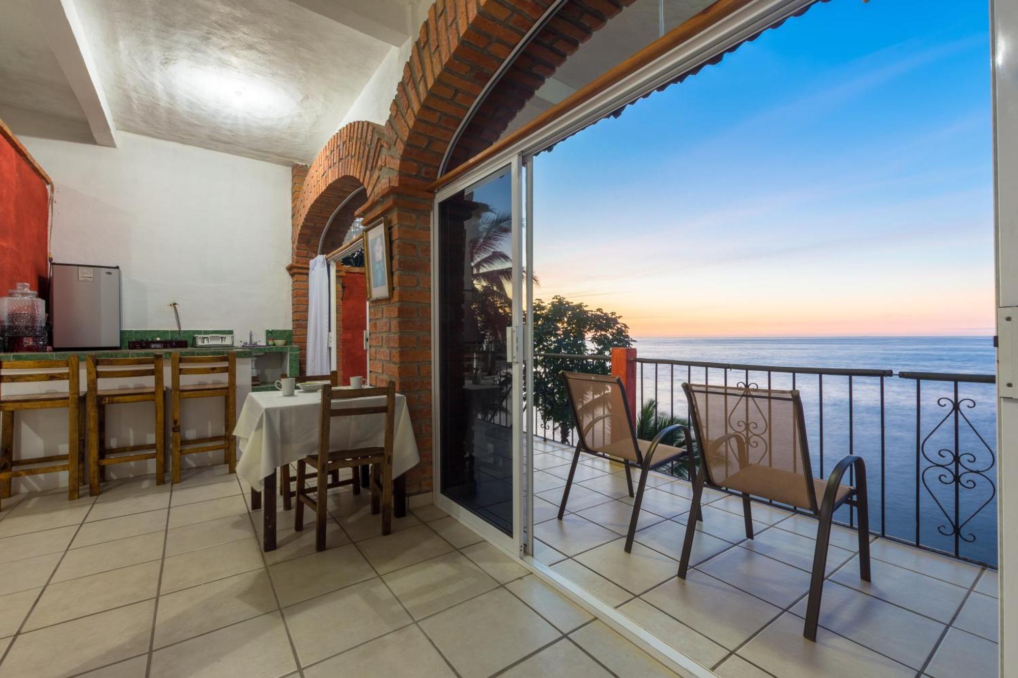 Traditional Sierra Leon Oceanfront Rooms - Adults Only Puerto Vallarta Luaran gambar